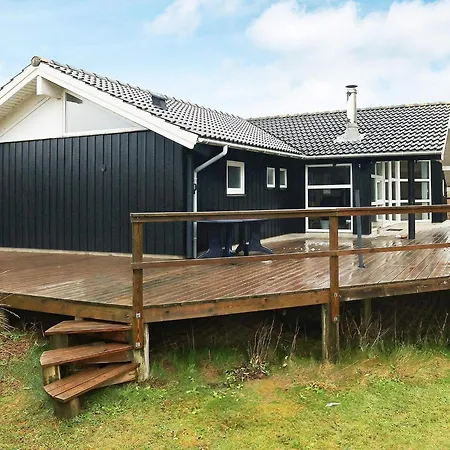 Three-bedroom In 81 Holiday home Lokken